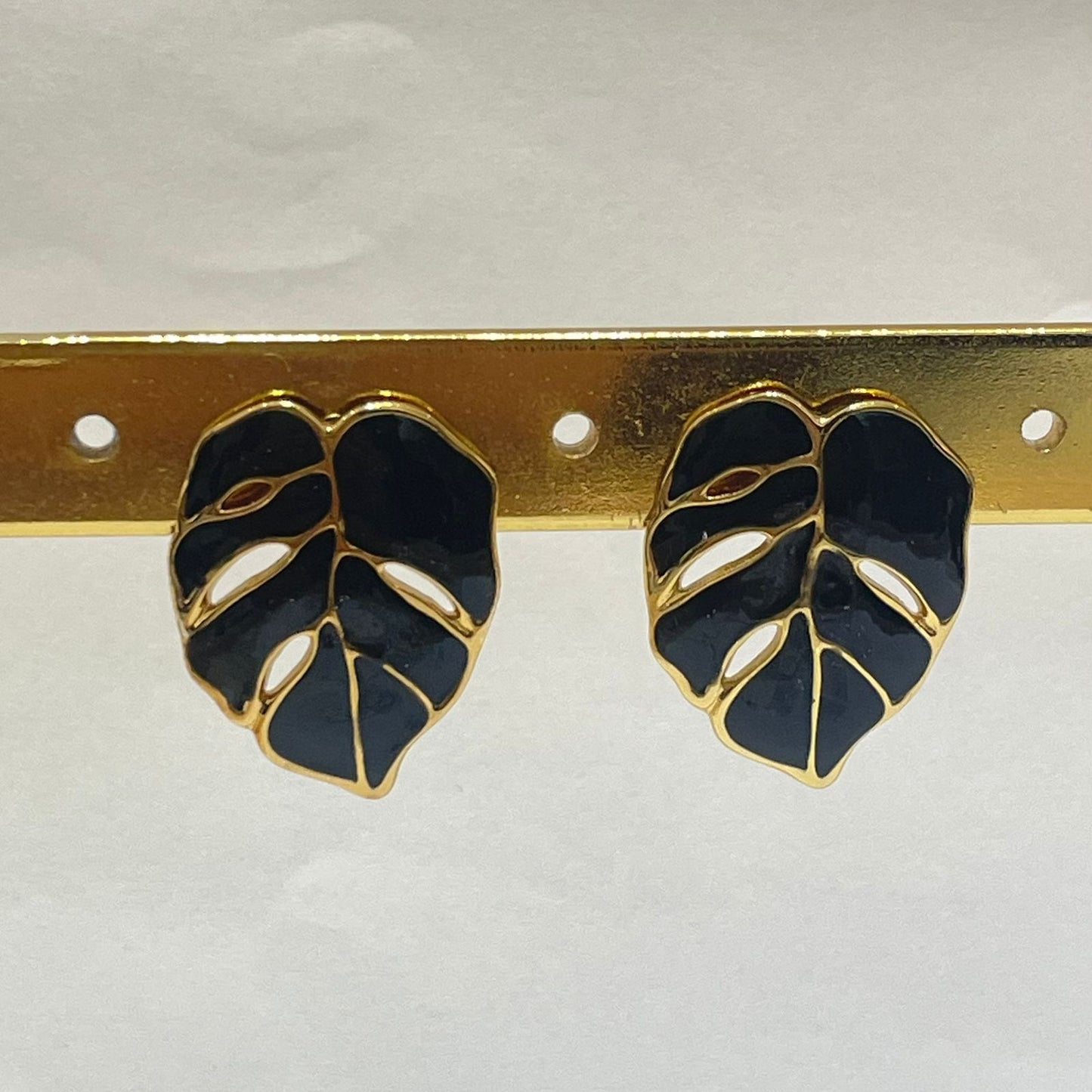 ARETES DE MARMOL