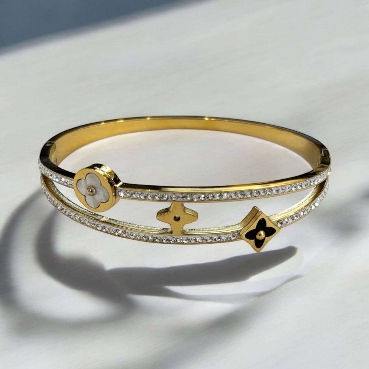 BRAZALETE MODELO LV5