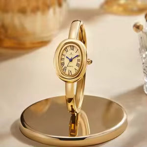 RELOJ PLATEADO OVALADO 🕑