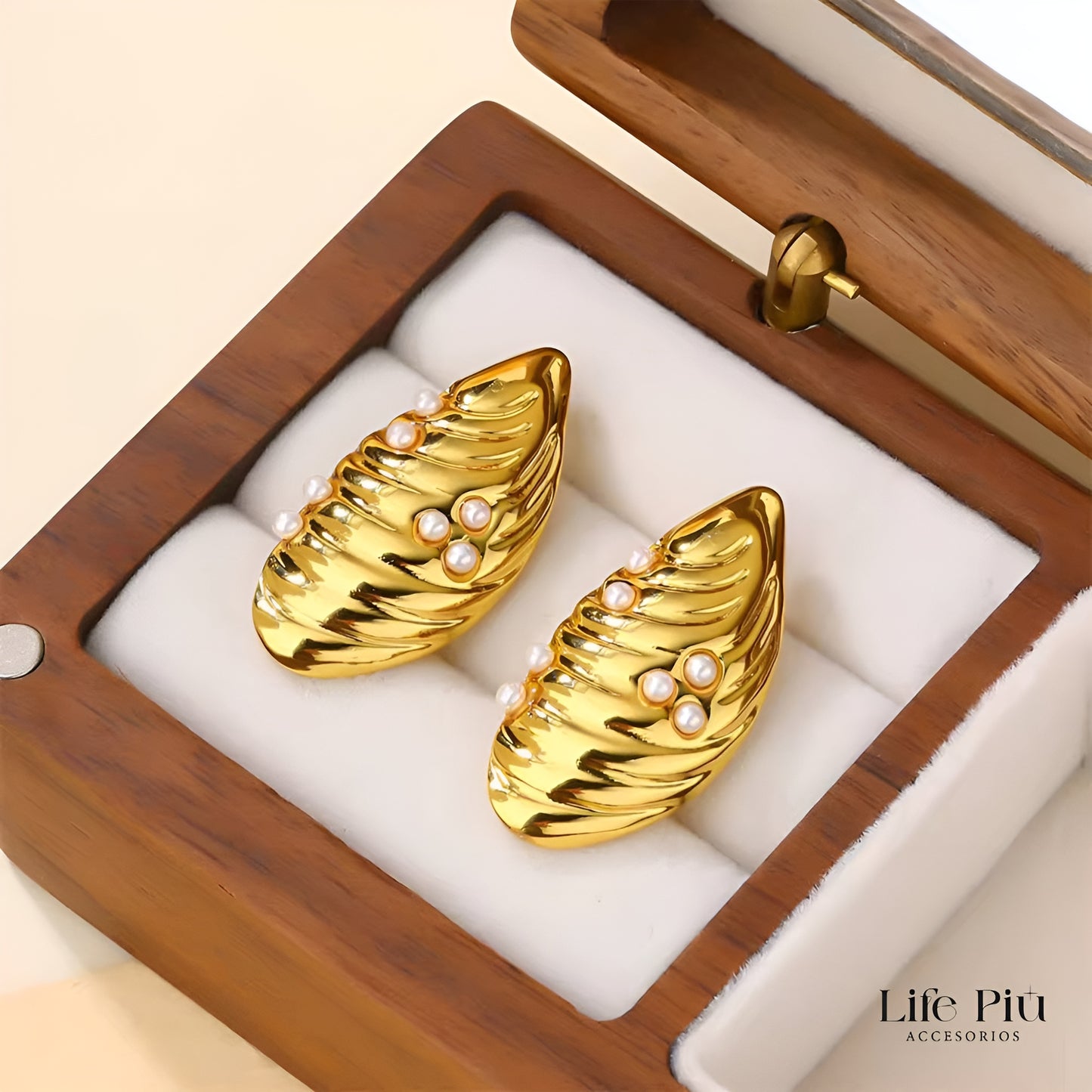 PIRUM EARRINGS