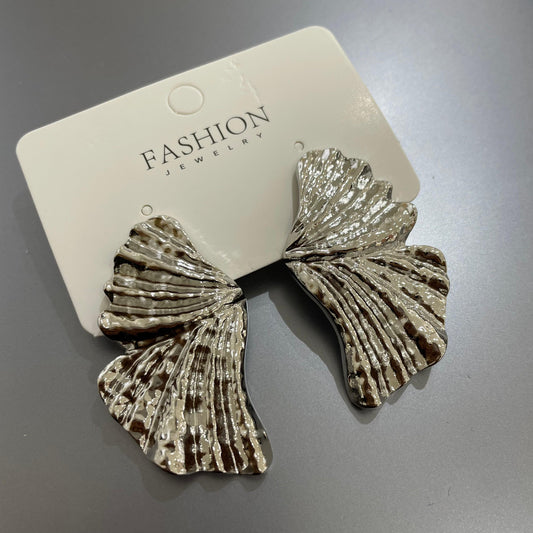 ✨💃 ARETES DE GALA TEXTURA HOJA ONDULADA  💃✨