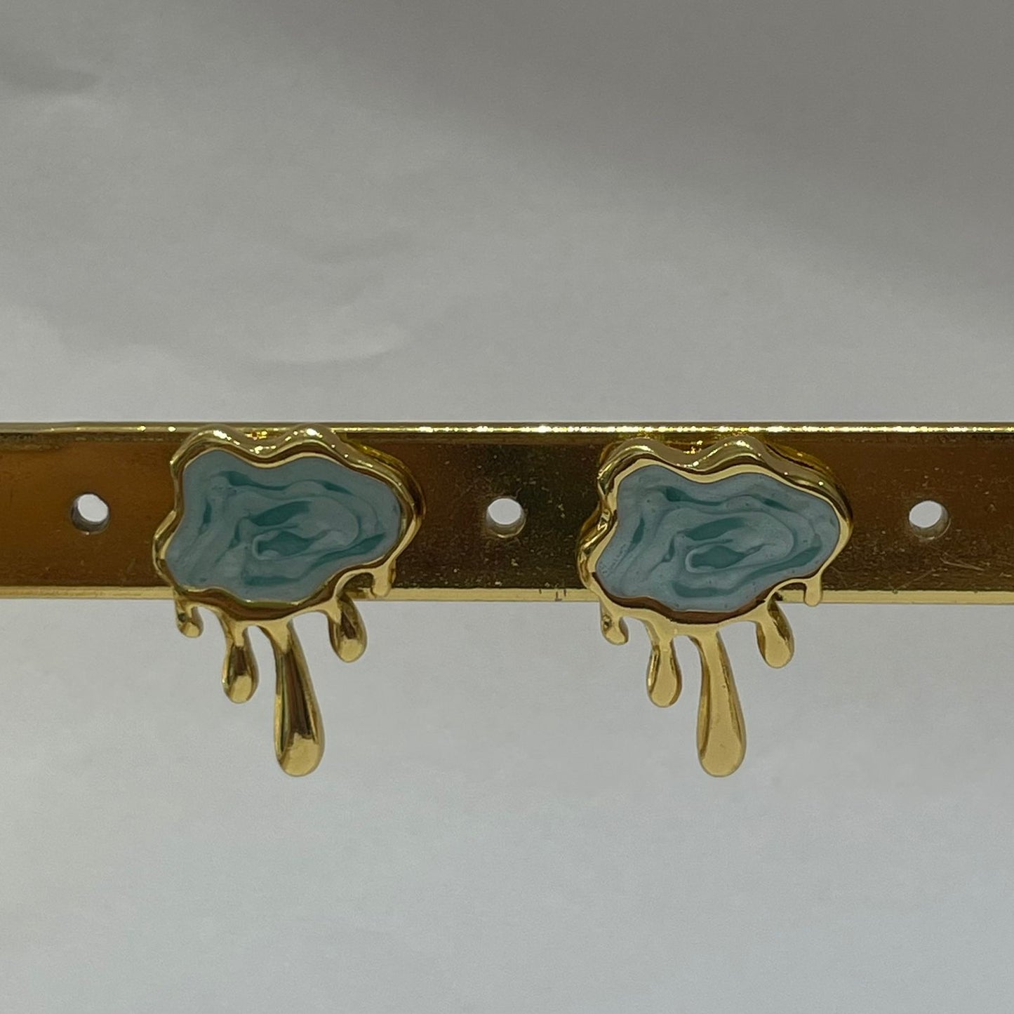 ARETES DE MARMOL
