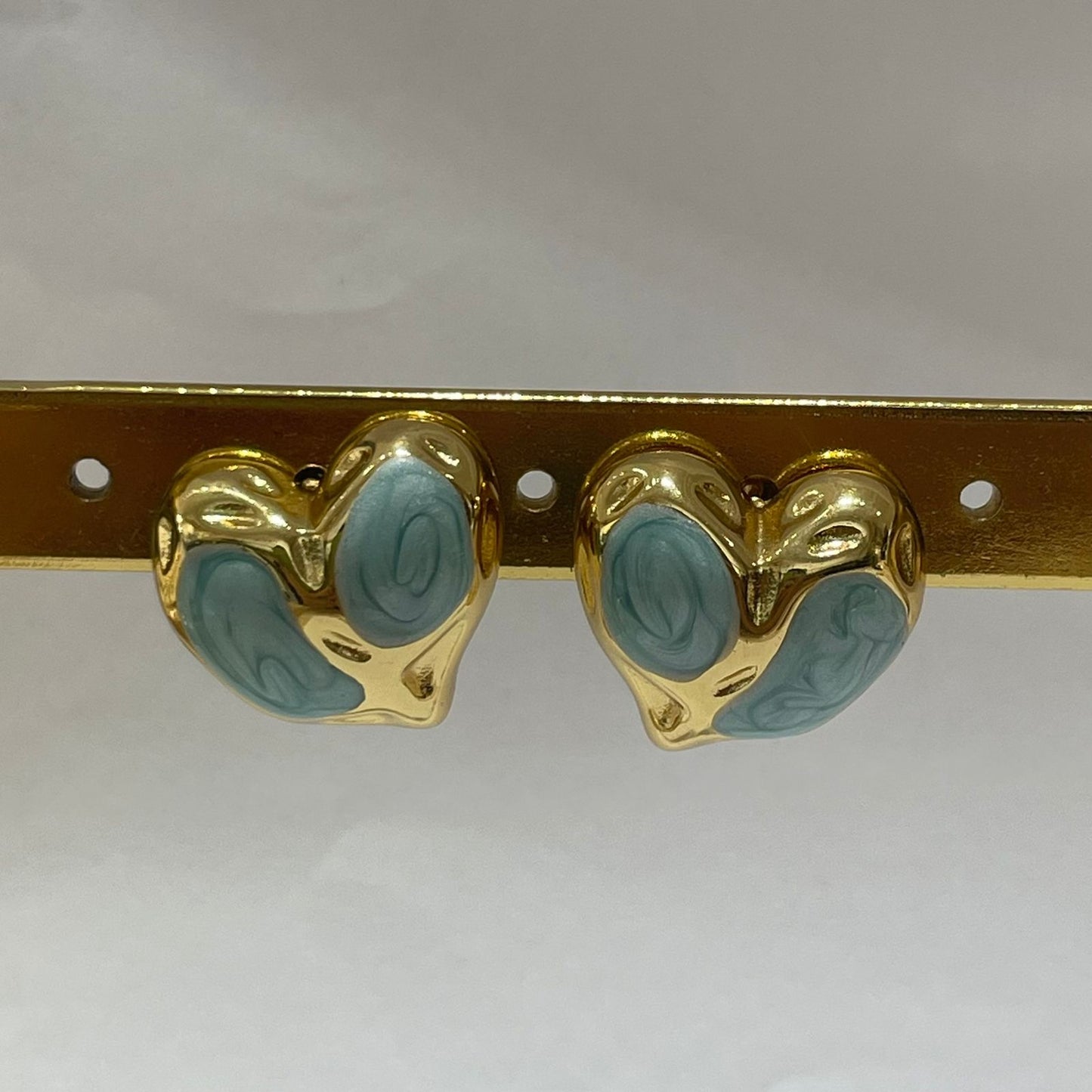 ARETES DE MARMOL