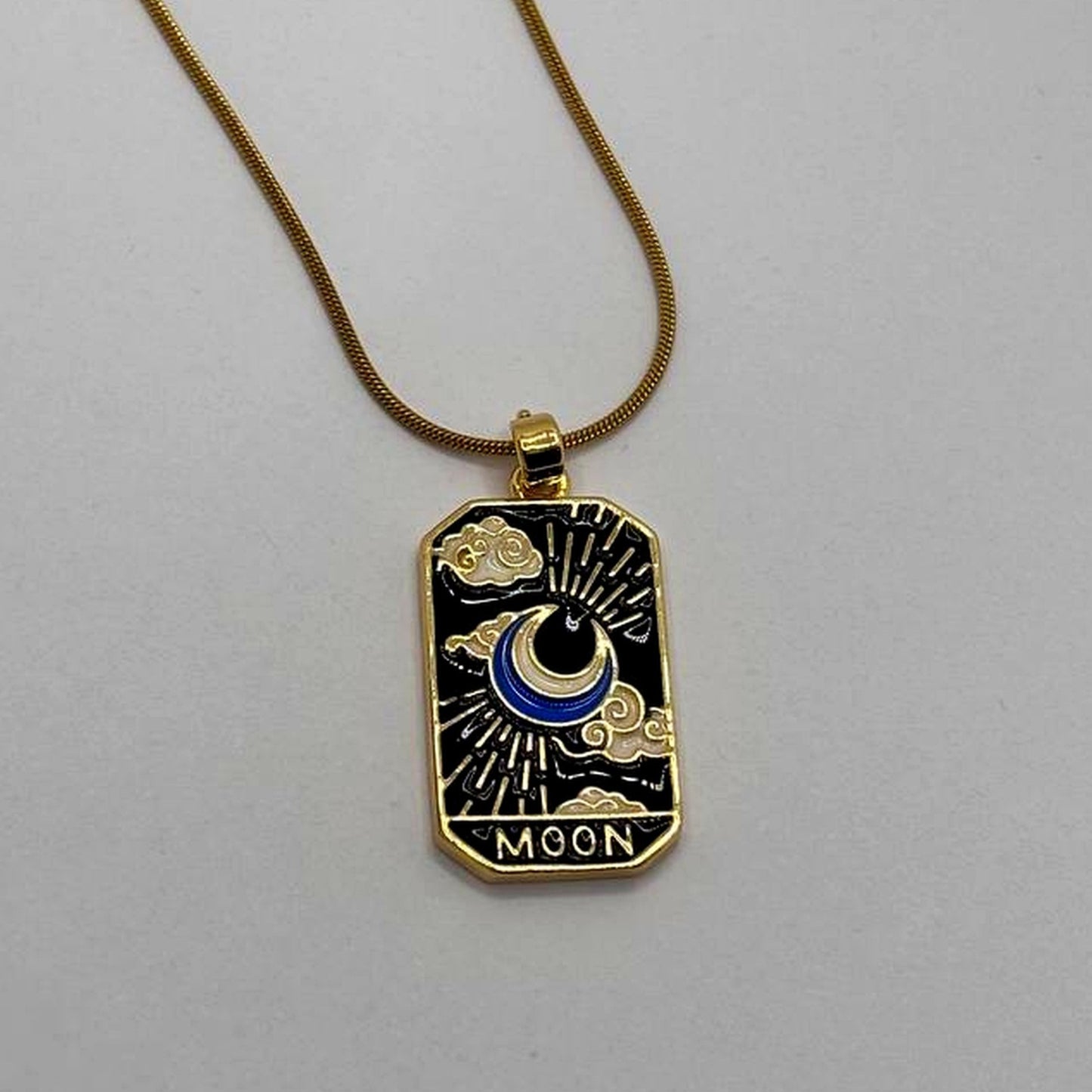 COLLAR MOON