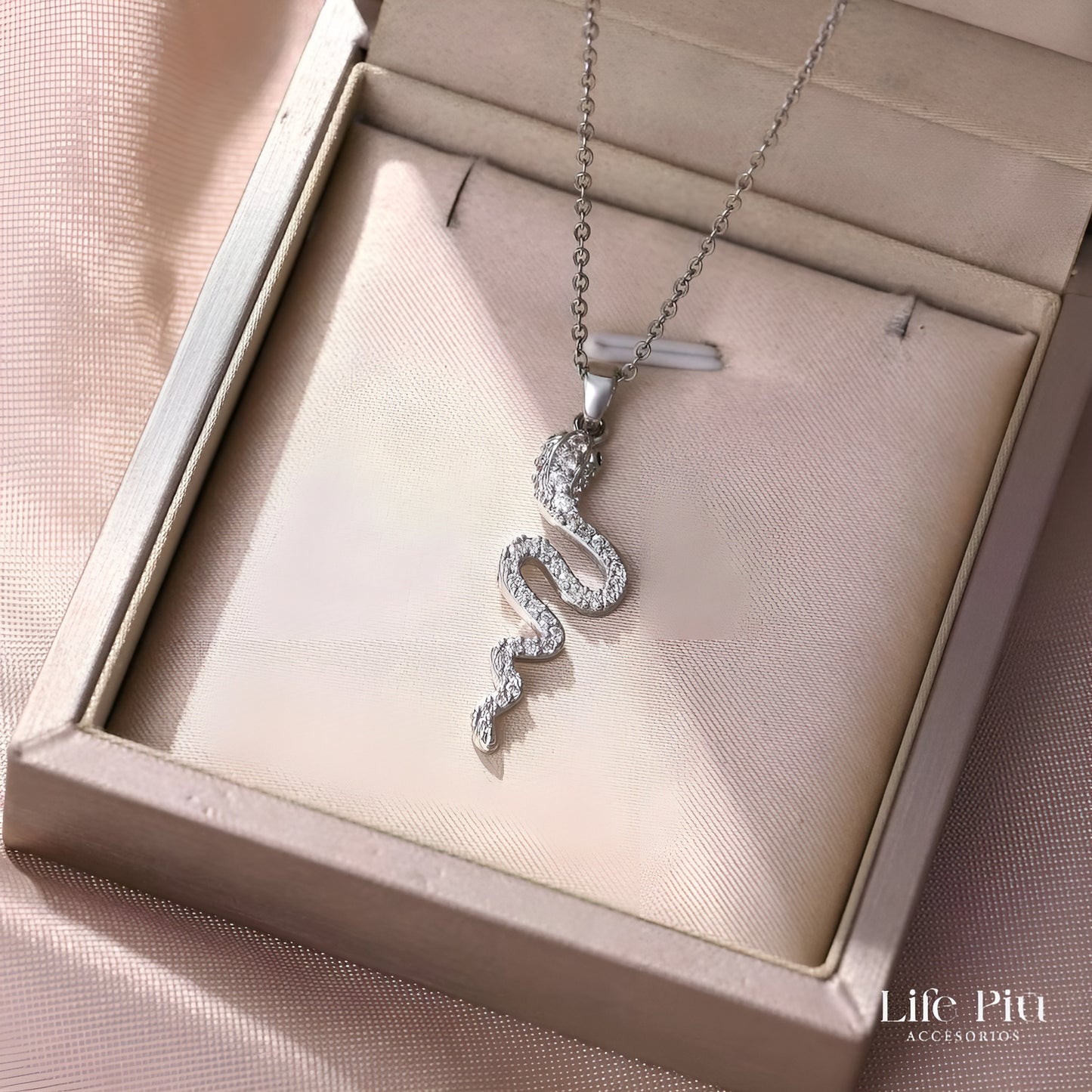 COLLAR SERPIENTE PLATEADO