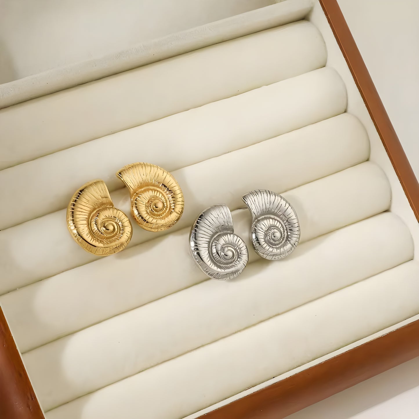 SEA SNAIL SHELL EARRINGS