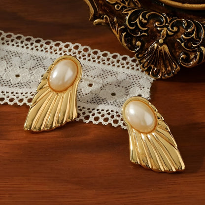 GOLDEN FIN EARRING